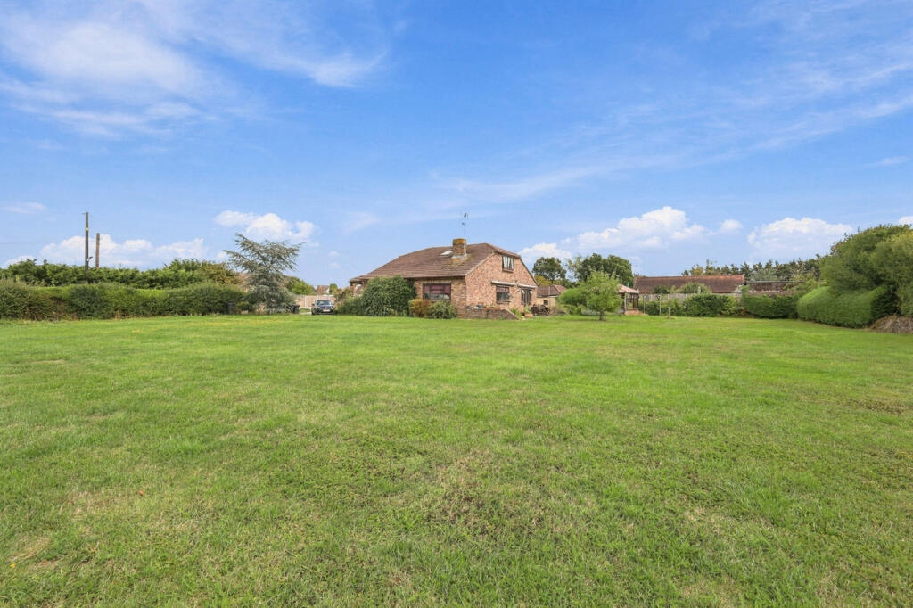House in Southend-on-Sea - View 5