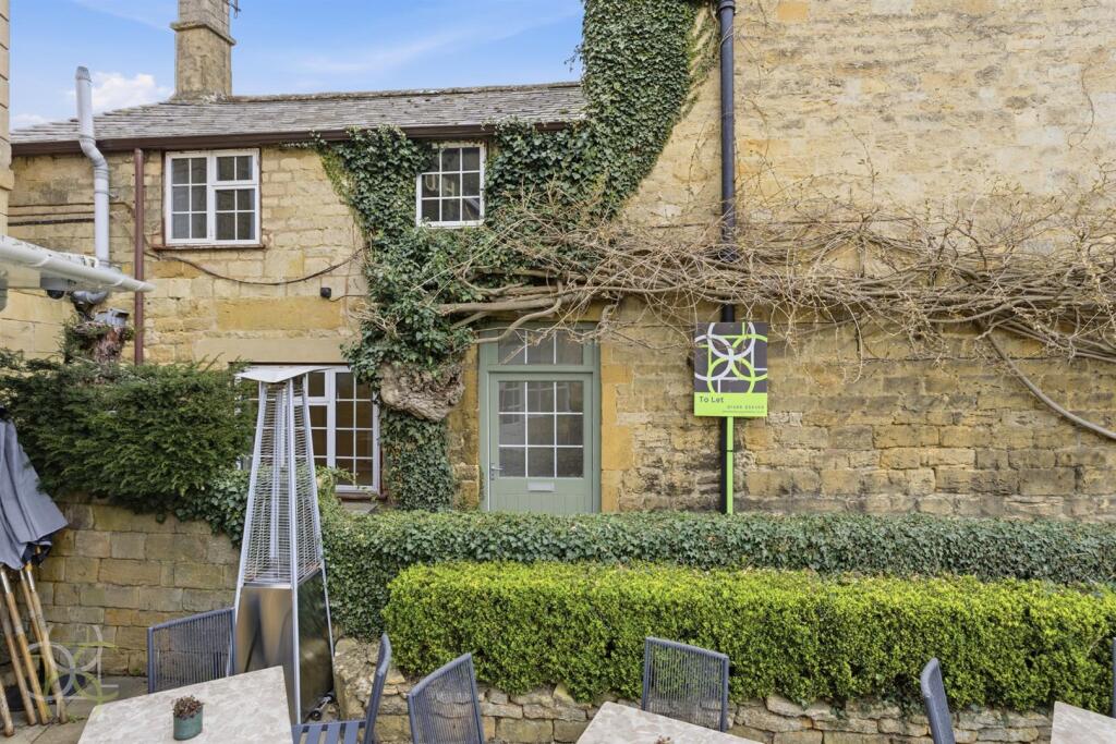 Main image of property: The Green, Broadway