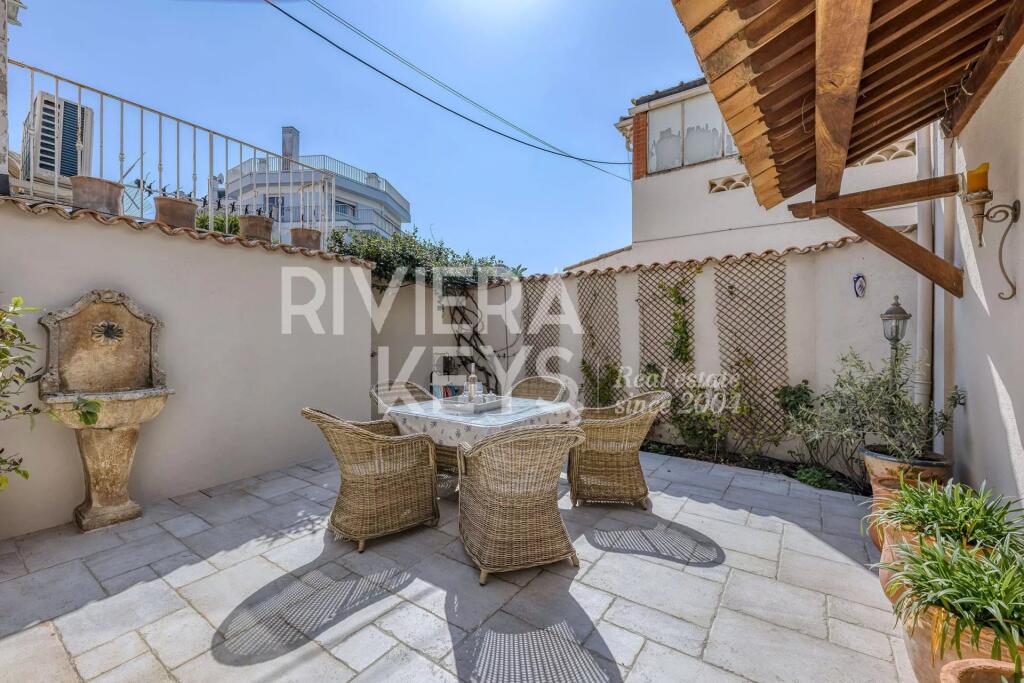 Main image of property: Provence-Alps-Cote d`Azur, Alpes-Maritimes, Mandelieu-la-Napoule
