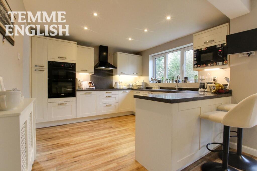 Ely Way, Rayleigh, SS6 - View 3