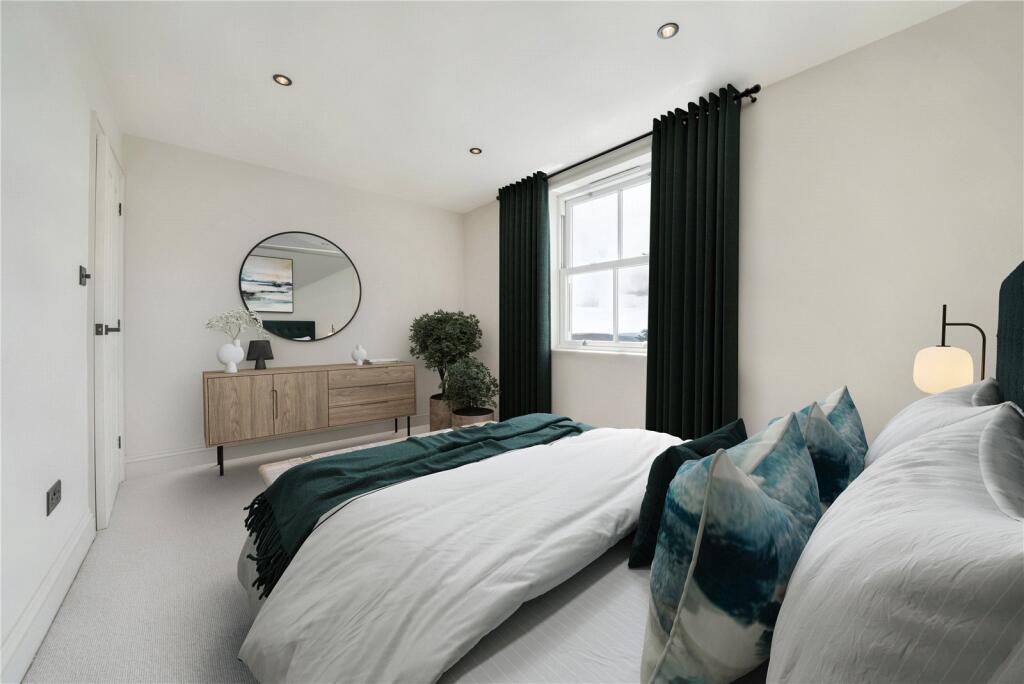 Westminster Bank, Malvern, Worcestershire, WR14 photo 3