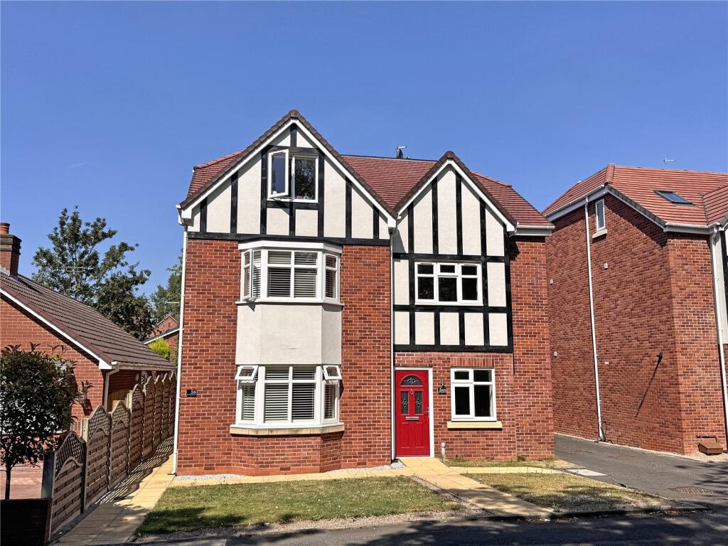 4-bed semi-detached on New Penkridge Road, Cannock, Staffordshire, WS11, £400,000
