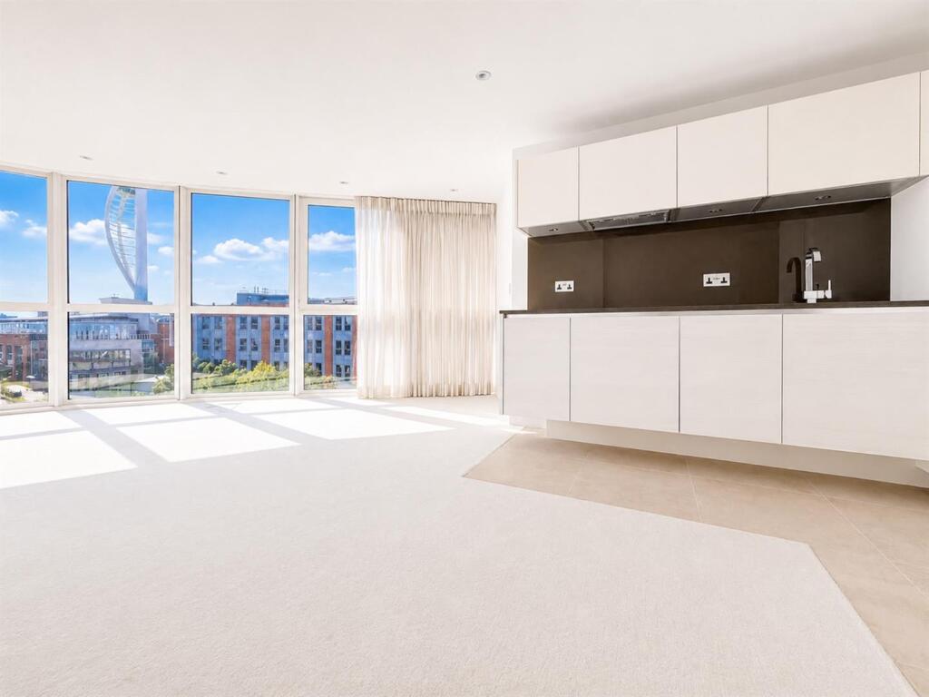 Apartment in Portsmouth - View 4