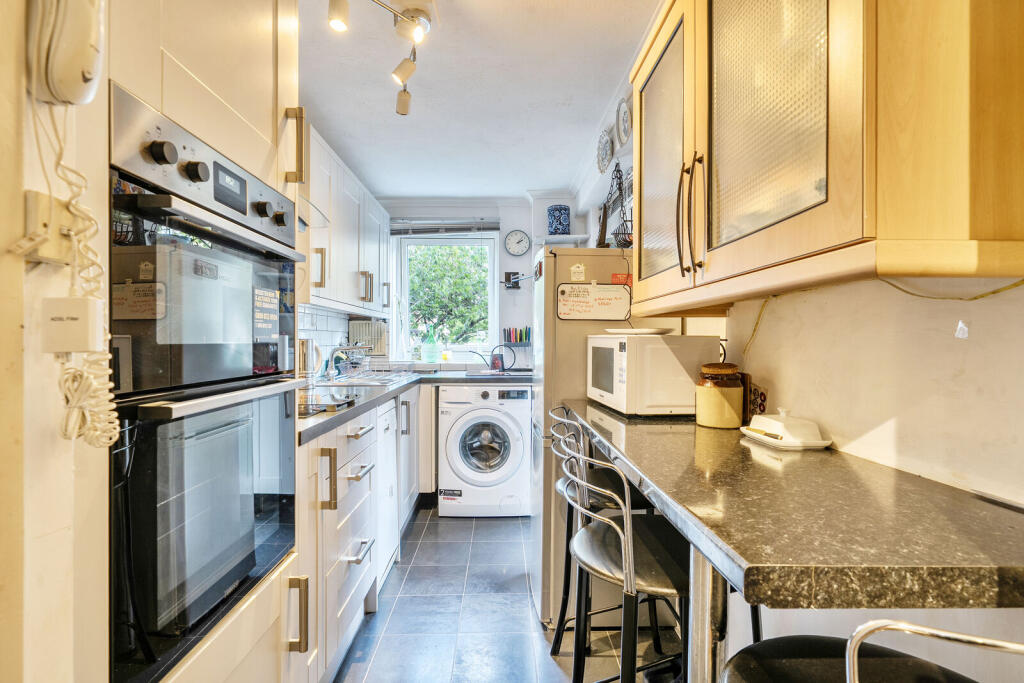 Apartment in London - View 4