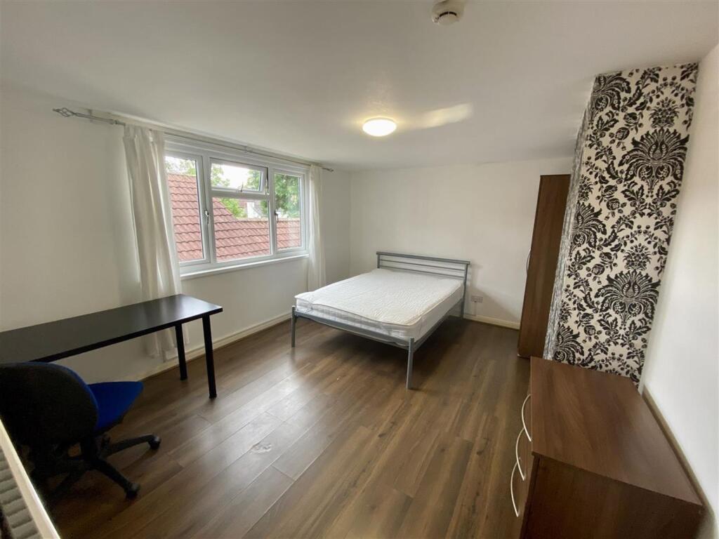 Main image of property: Claude Road, Roath