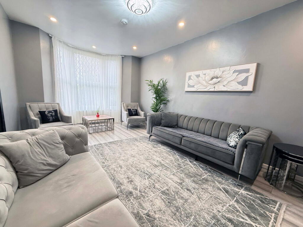 House in Sefton, Liverpool City Region - View 2