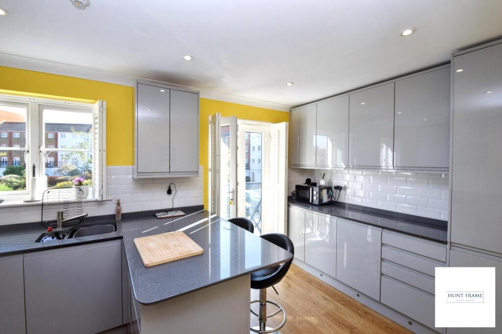House in Brighton - View 2