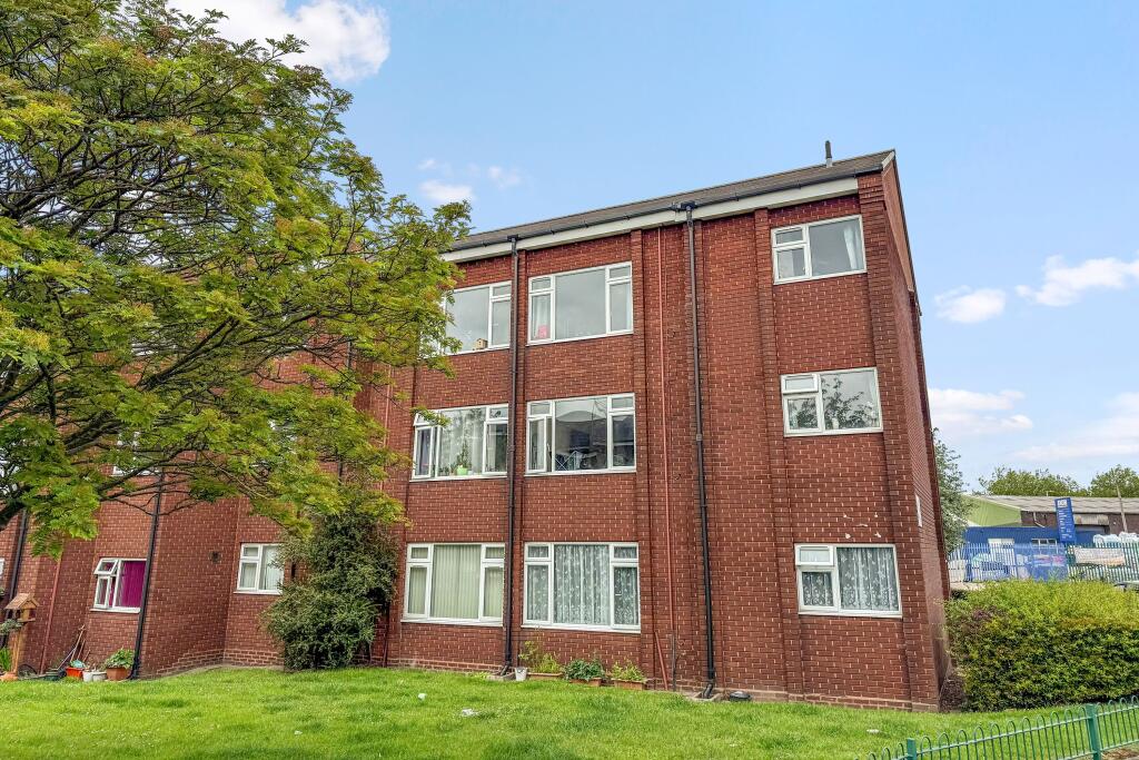 Main image of property: 29 Station Street, Bloxwich, Walsall, West Midlands, WS3 2PD