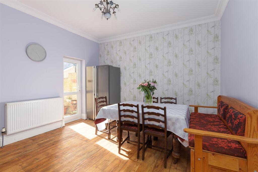 Westminster Road, Morecambe photo 4