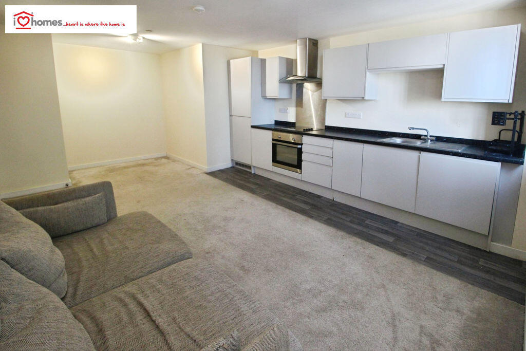 Apartment in Walsall - More