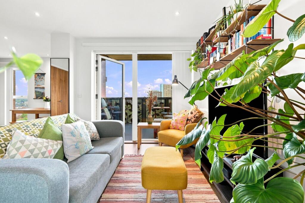 Apartment in London - View 3