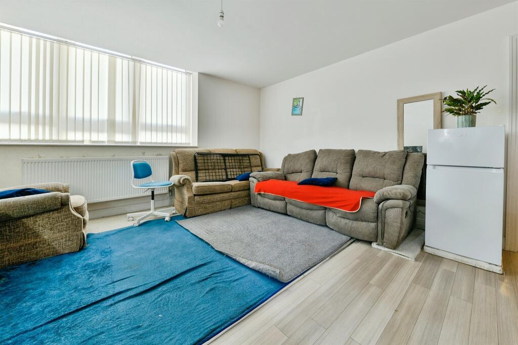 Swingate, Stevenage photo 2