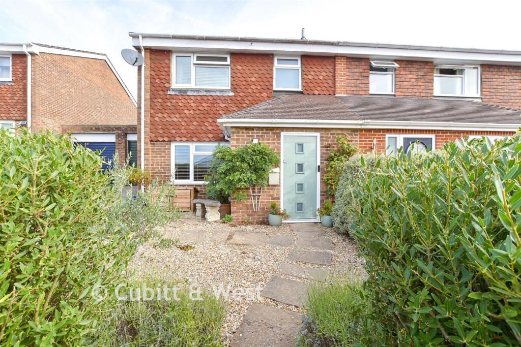 House in Guildford - View 3