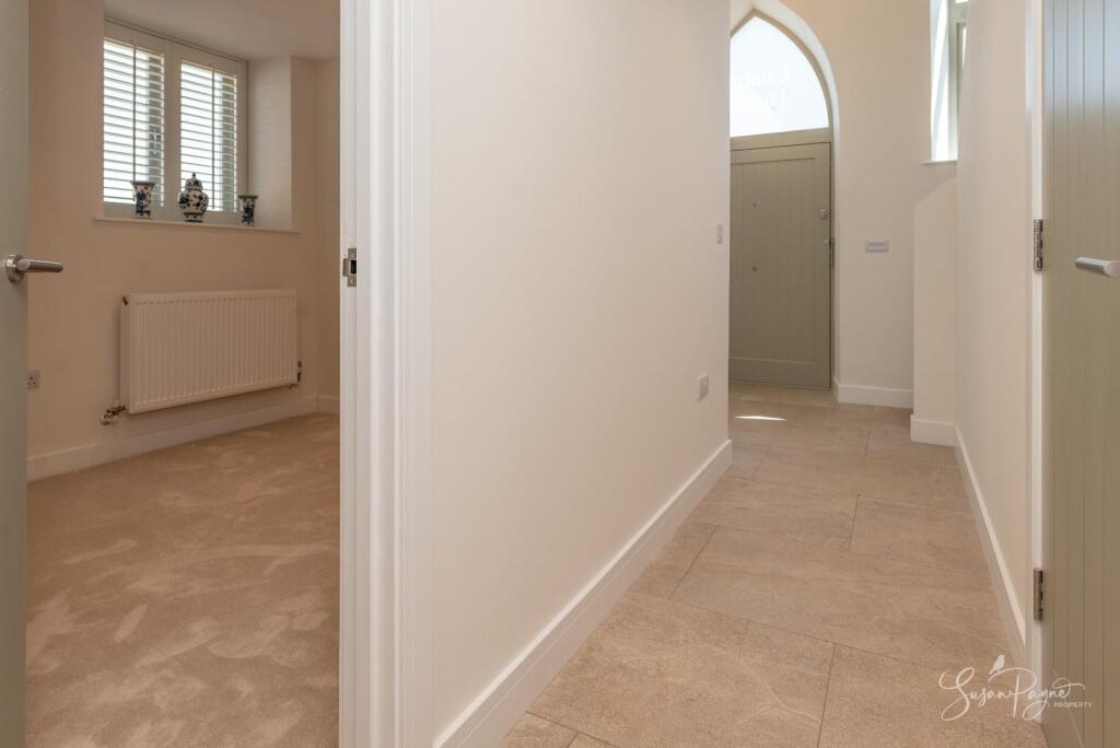 Niton Road, Rookley, Ventnor - More