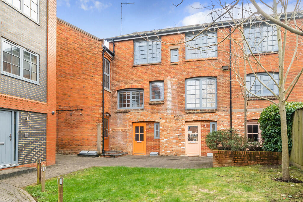 Main image of property: Southampton Street, Reading, Berkshire, RG1