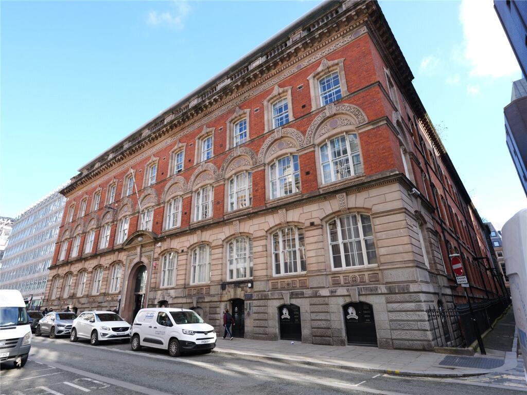 2-bed flat on Old Hall Street, Liverpool, Merseyside, L3, £190,000