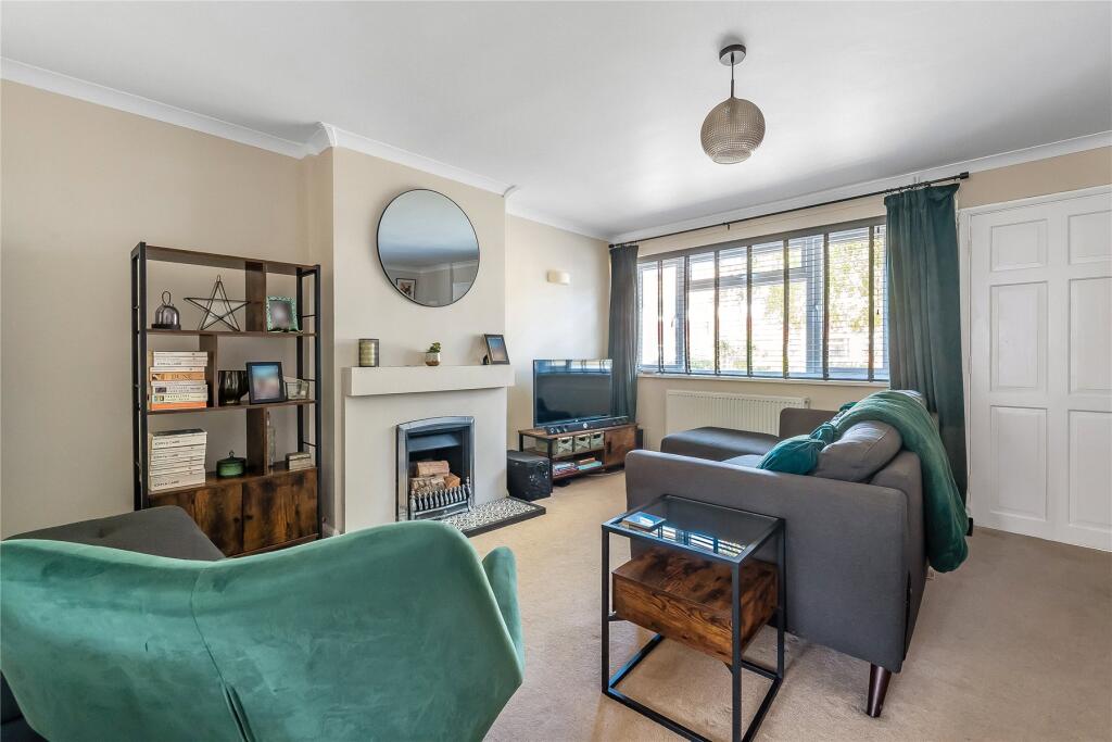House in Guildford - View 2