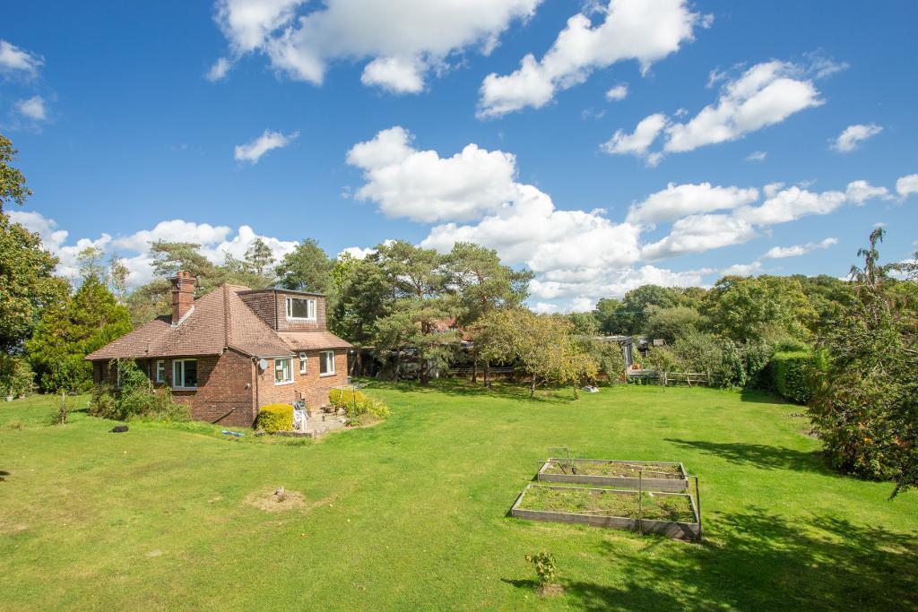 Main image of property: Meres Lane, Cross in Hand, East Sussex, TN21 0TZ