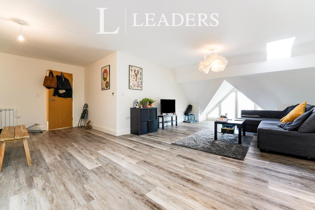 Main image of property: London Road, Tetbury, GL8