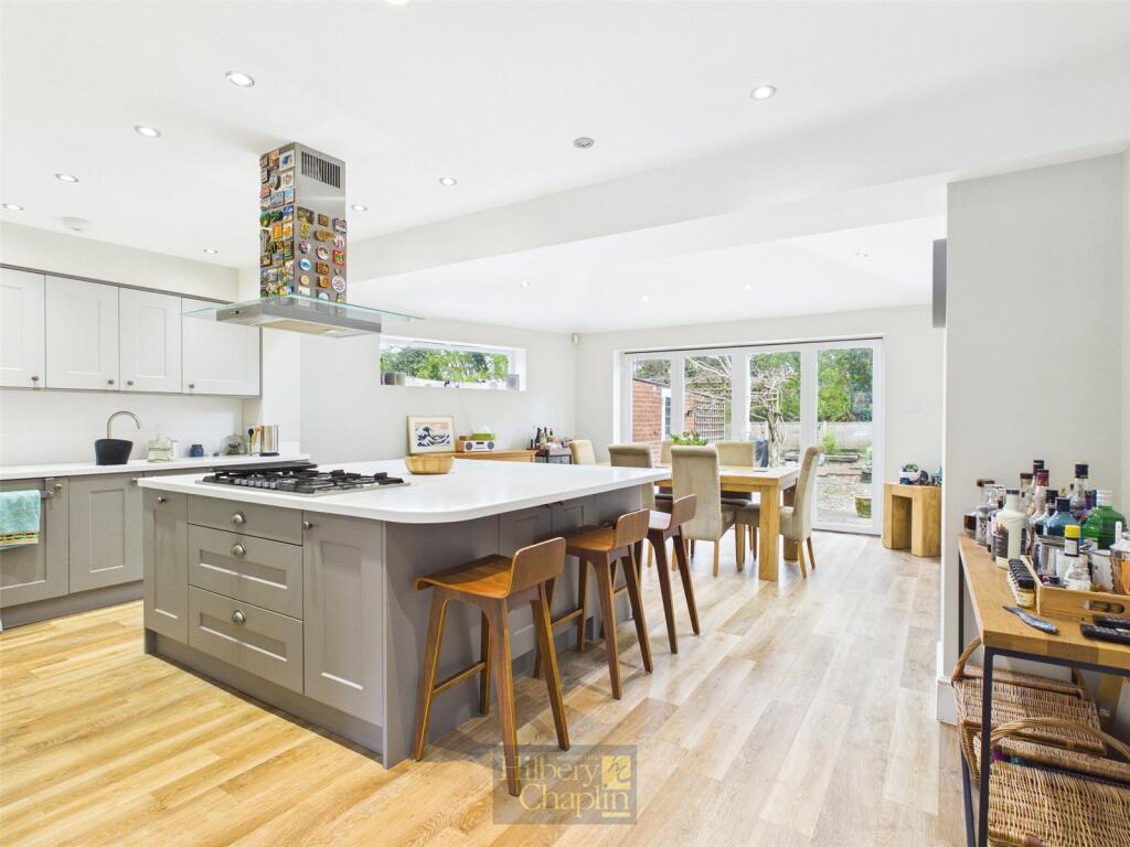 House in Brentwood, Hutton Mount - View 2