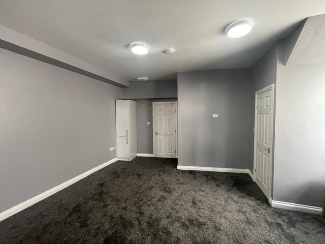 Apartment in Preston - View 5