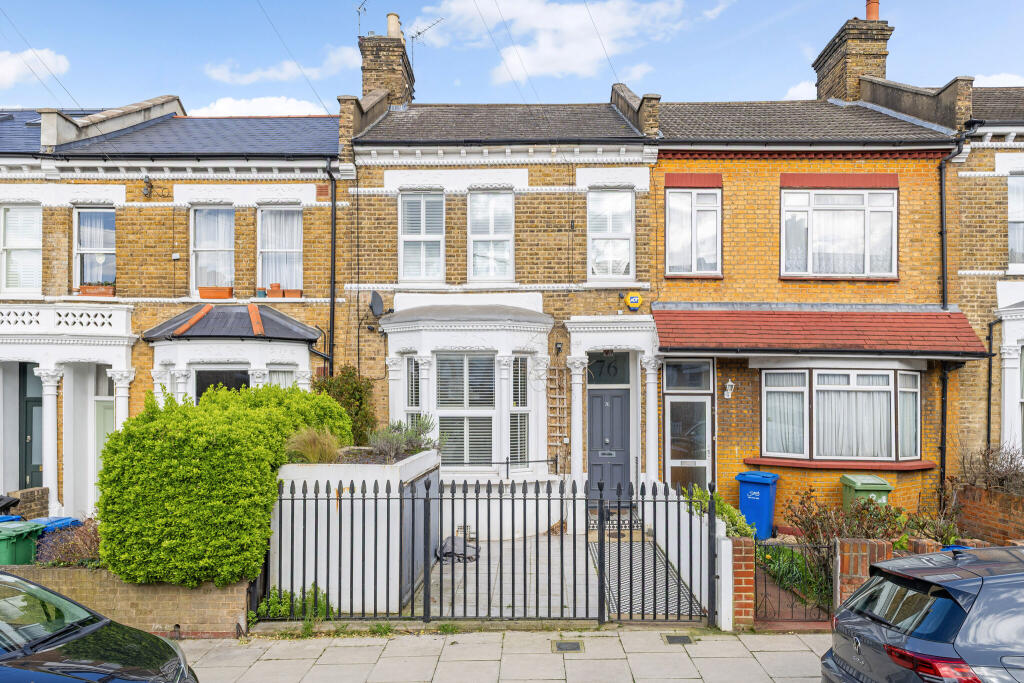 Main image of property: Silvester Road, London, SE22