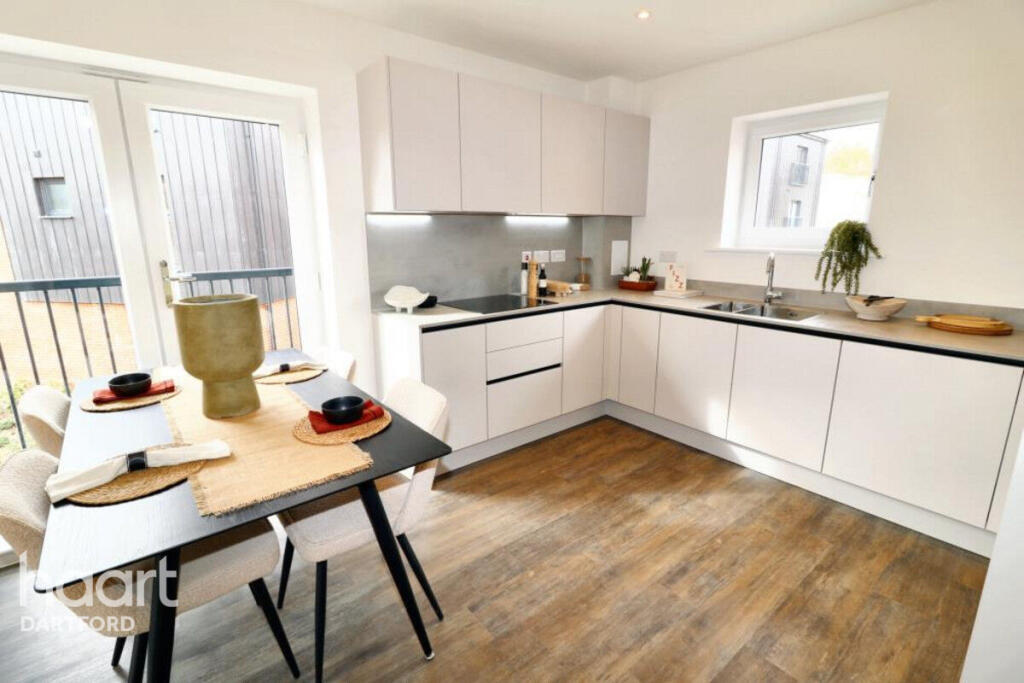 Main image of property: Brunton Bank, Swanscombe