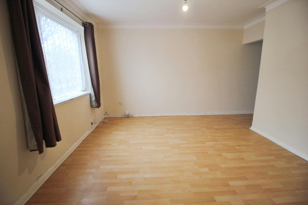 Arundel Close, London, E15 photo 3