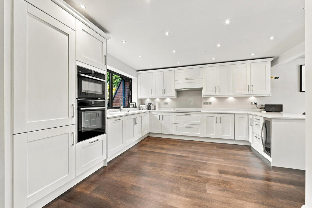 House in Nottingham - View 4