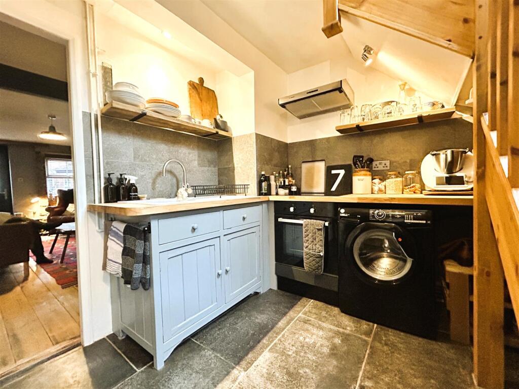 152 Nottingham Road photo 4