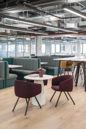 6th Floor Fitted