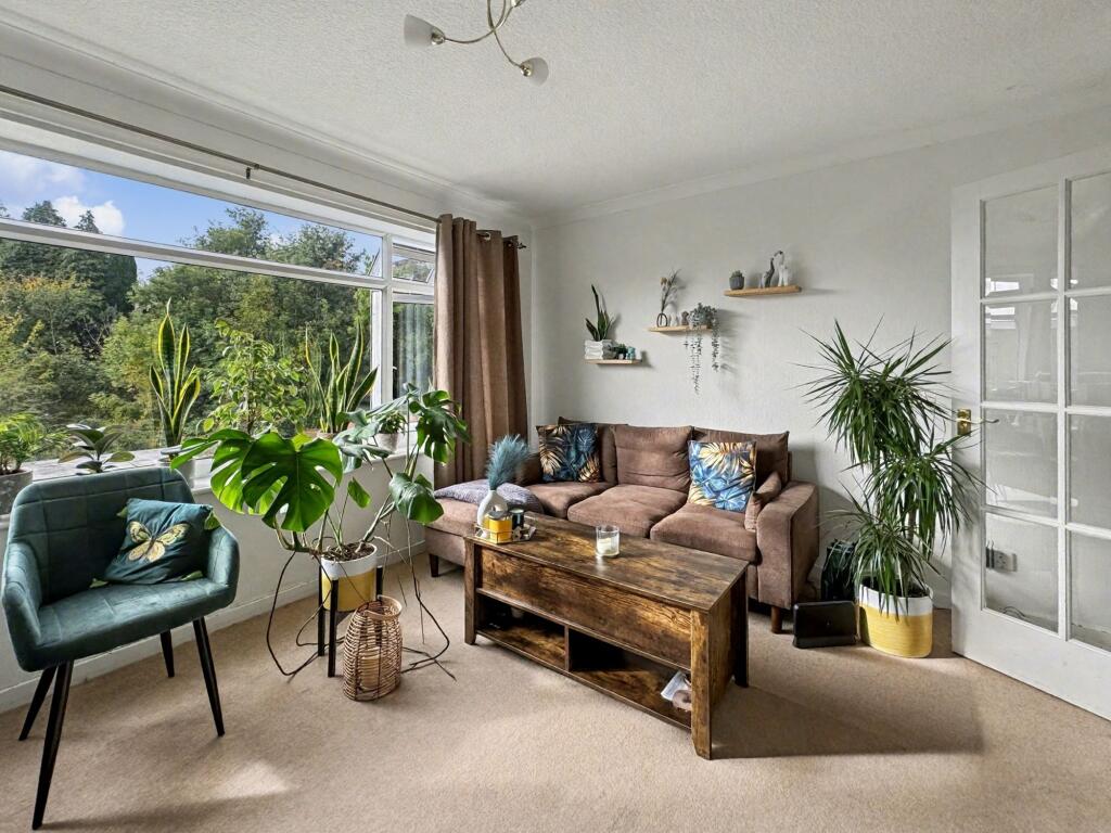 Dovehouse Close, Whitefield, M45 photo 4