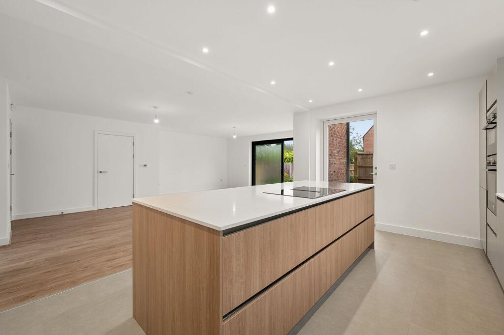 House in Stockport - View 4