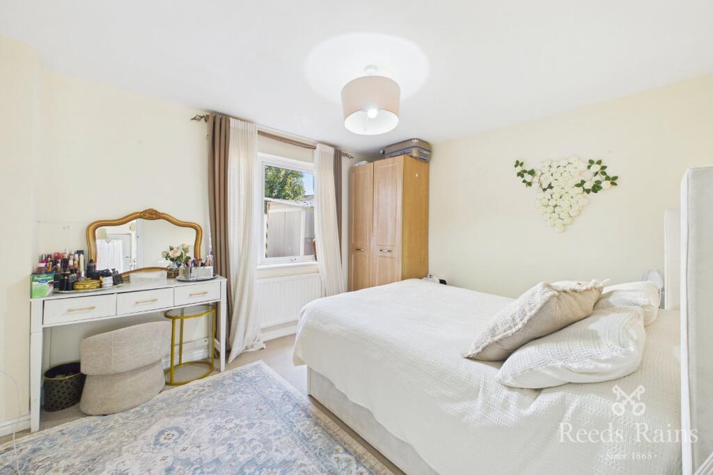 Apartment in Manchester - View 5