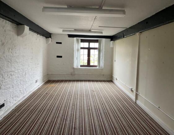 Mid floor room