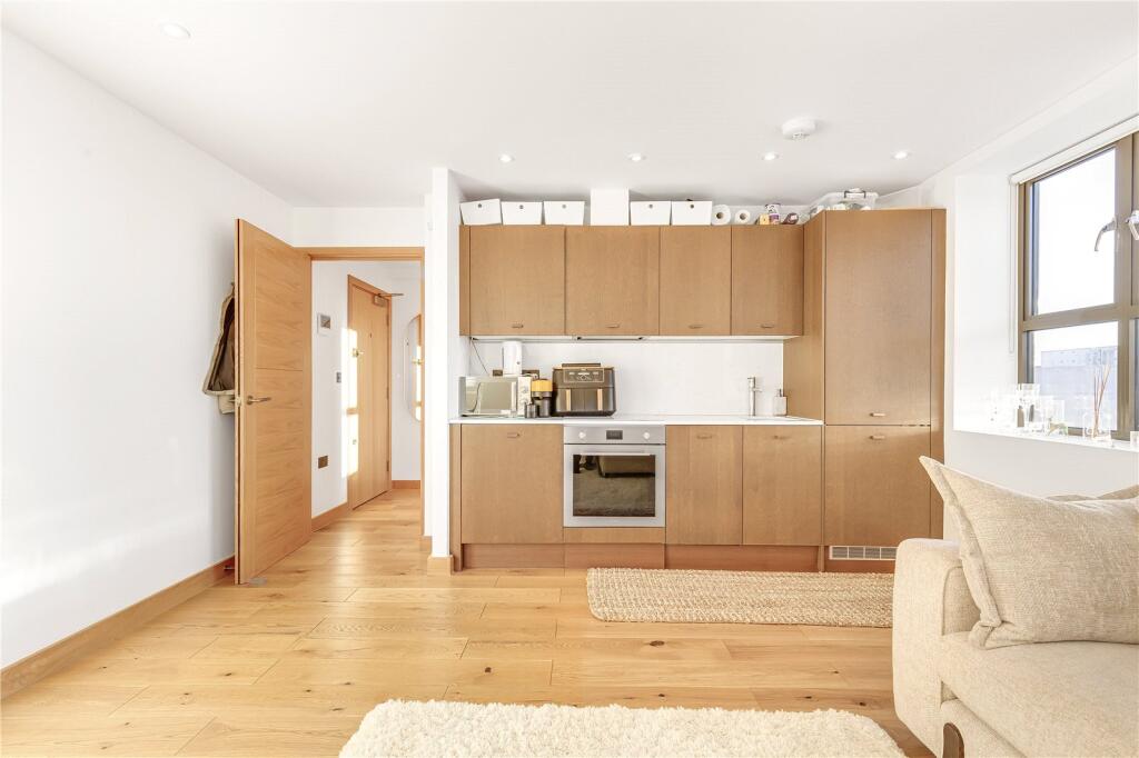 Main image of property: Clapham High Street, London, SW4
