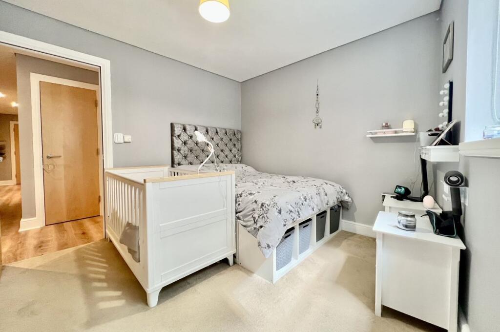 Apartment in Bournemouth, Lansdowne - View 5