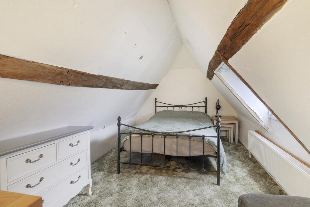 House in Maidstone, Laddingford, Yalding - More