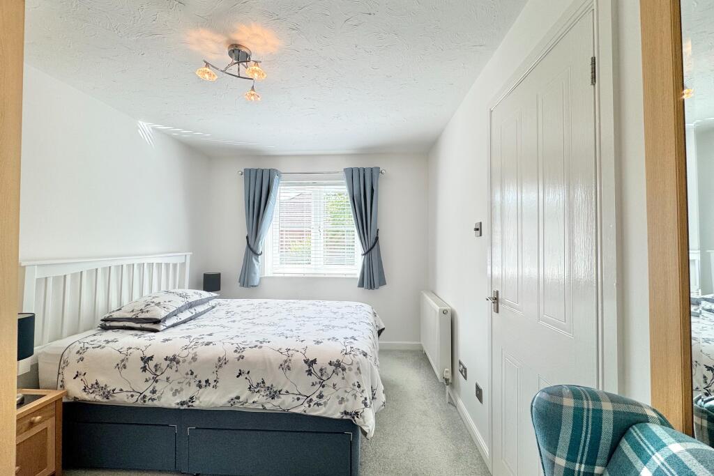 House in Fareham, Whiteley, Titchfield Park - More