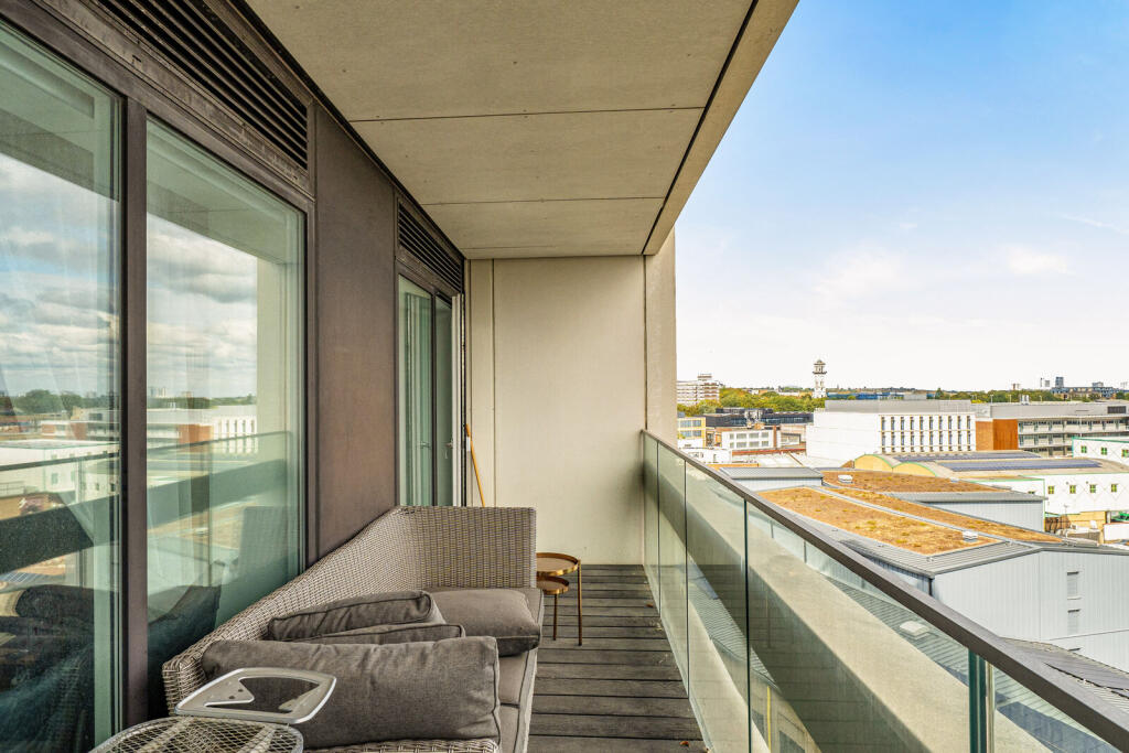 Apartment in London, Maiden Lane Community, King's Cross - View 3