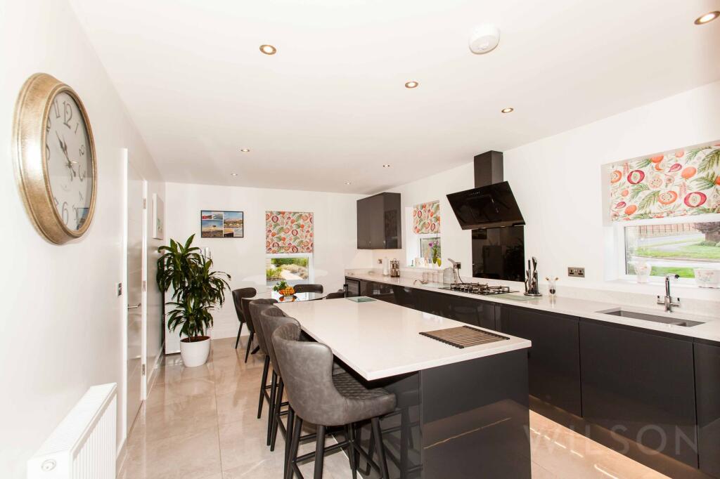 House in Bolsover, Carr Vale, Old Bolsover - View 2
