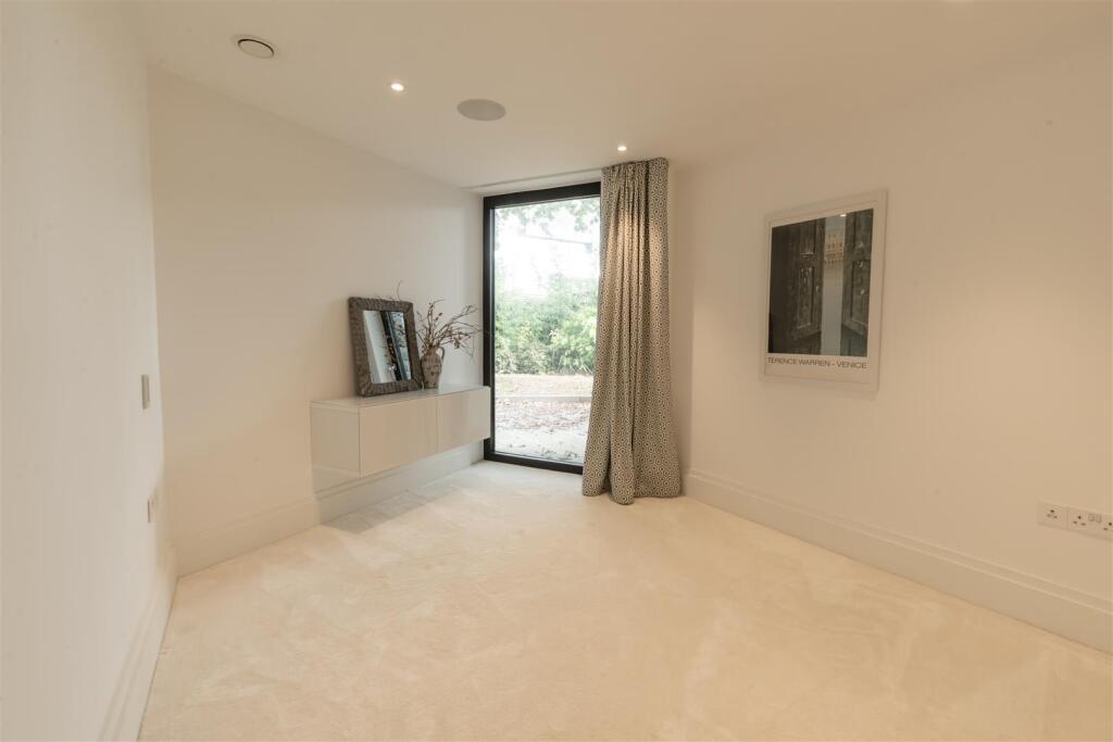 Additional image 16 of Shore Road, Sandbanks