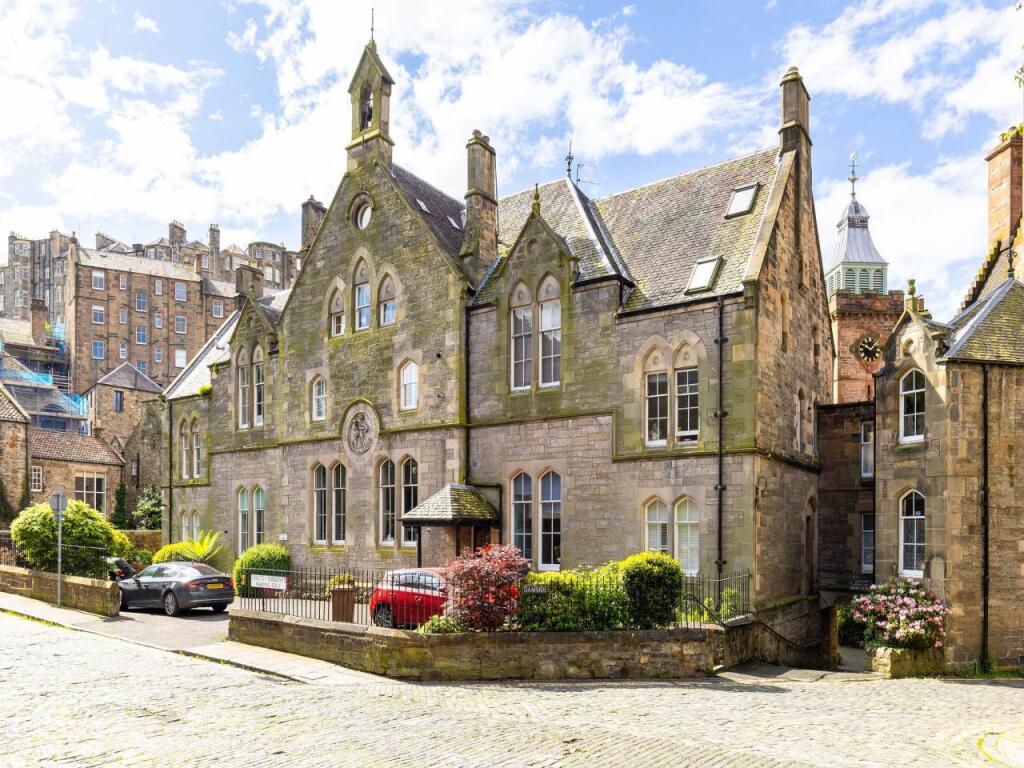 Apartment in Edinburgh - View 2