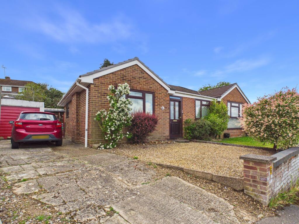 Main image of property: Shipton Close, Tilehurst, RG31