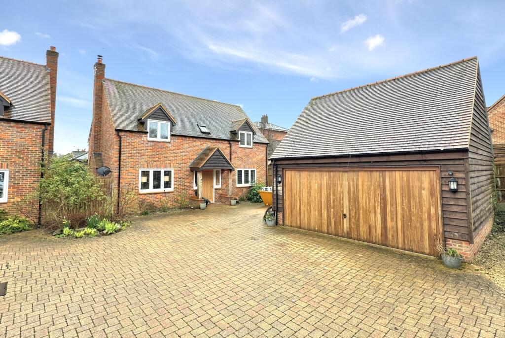 Main image of property: Wendover, Aylesbury, Buckinghamshire, HP22