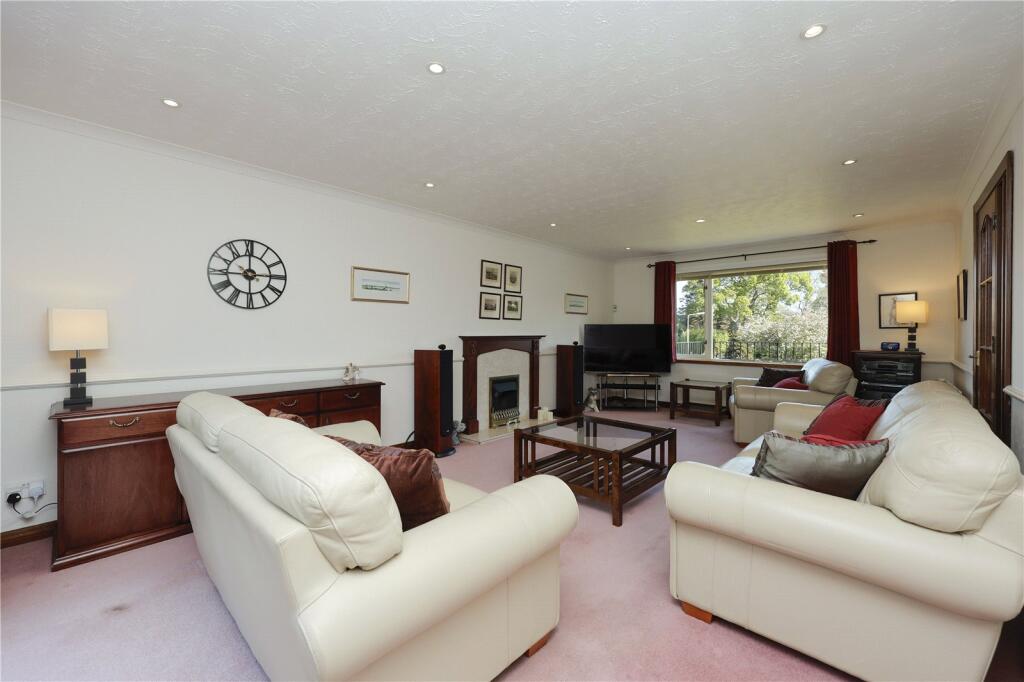 Glamis Gardens, Dalgety Bay, Dunfermline, Fife, KY11 photo 4