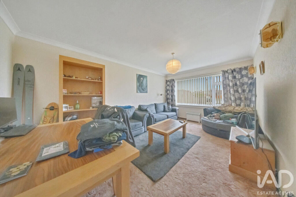Ellis Close, Cottenham, Cambridgeshire photo 3