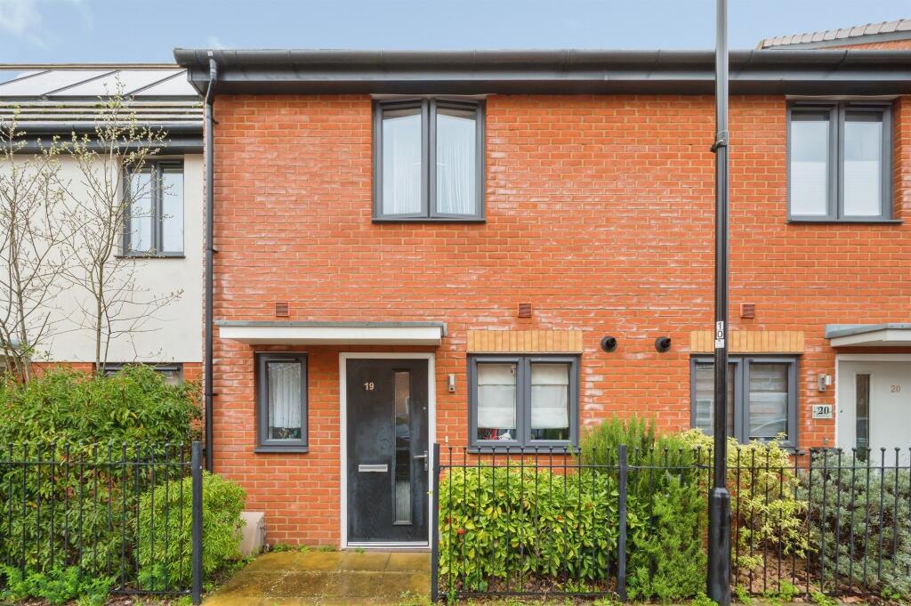 Main image of property: Mercator Close, Southampton