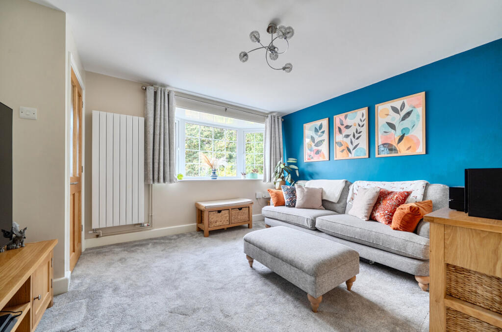 House in Southampton - More