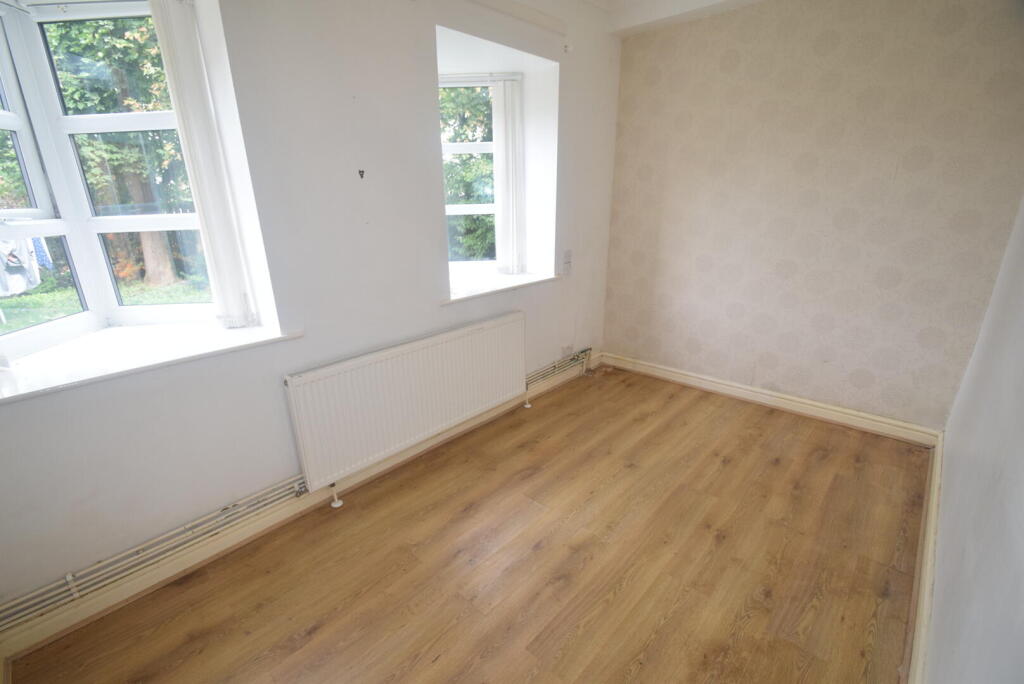 Apartment in Newport - View 5